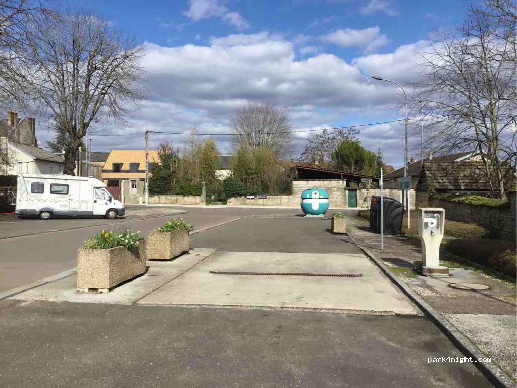 (21700) Nuits-Saint-Georges - Rue de Cussigny — foto 2