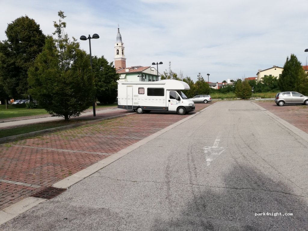 (36027) Rosà - 43 Via Schallstadt — foto