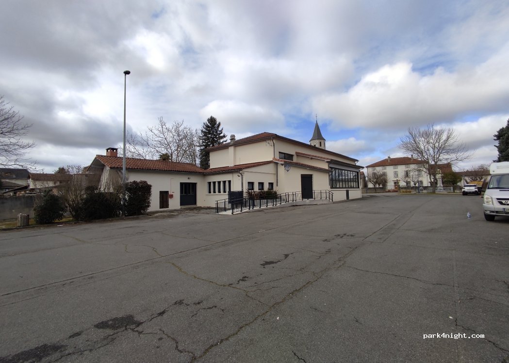 (31210) Pointis-de-Rivière - 9 Rue Principale — foto 2