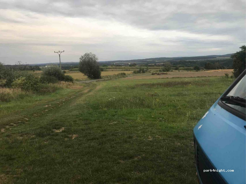 (285 22) Chabeřice - Unnamed Road — foto