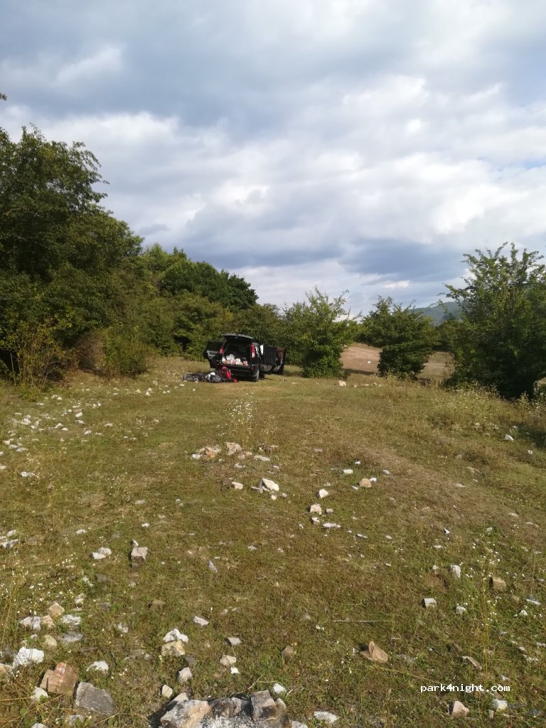 (1803) Avenisi - Unnamed Road — foto