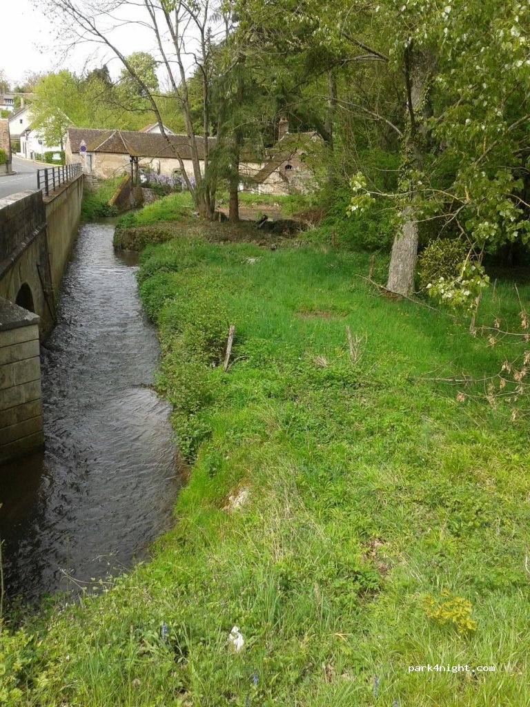 (45320) Saint-Hilaire-les-Andrésis - D32 — foto 3