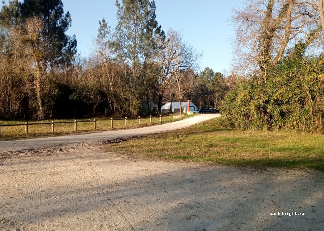 (17130) Montendre - Allée du Lac — foto 2