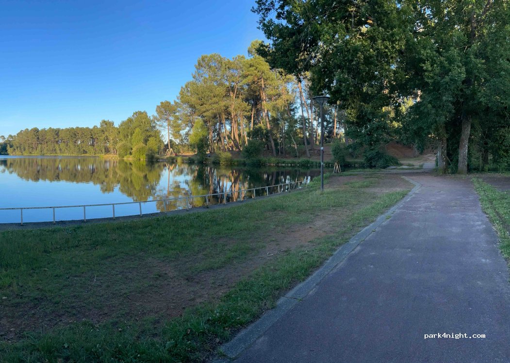 (17130) Montendre - Allée du Lac — foto 4