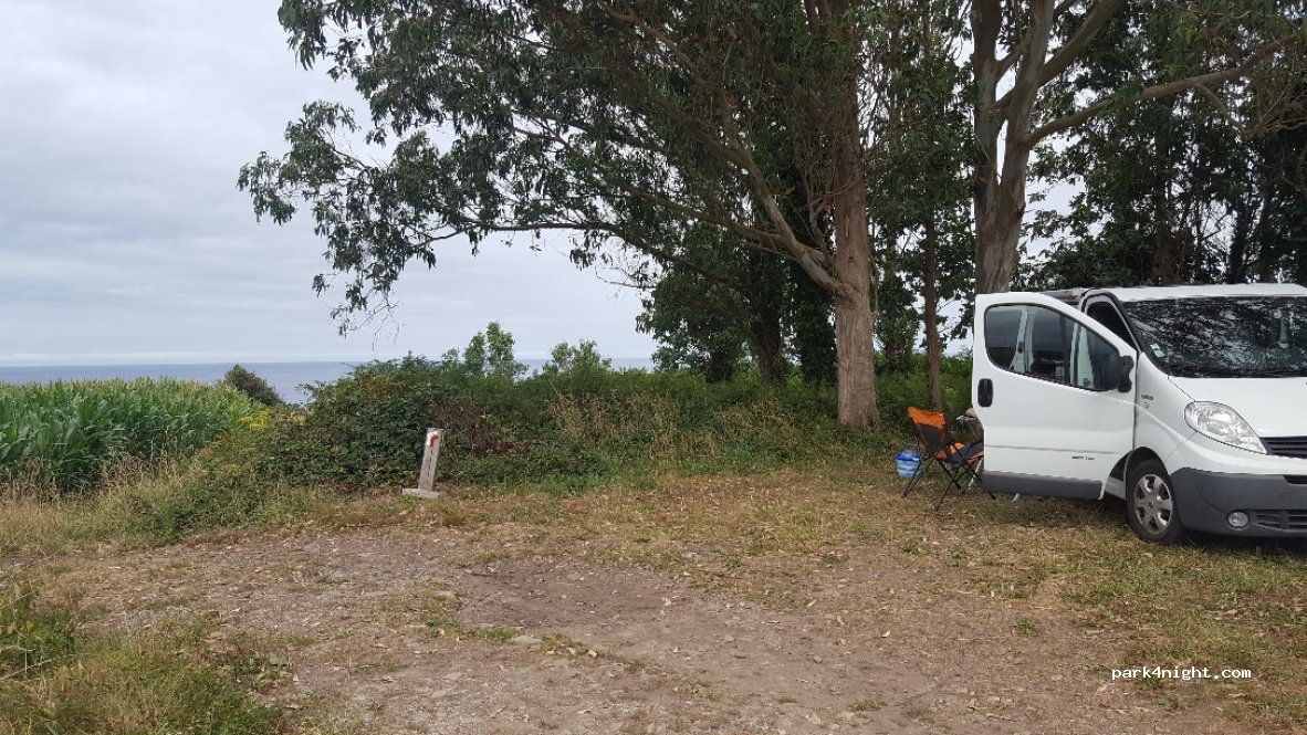 (33789) Querúas - Unnamed Road — foto