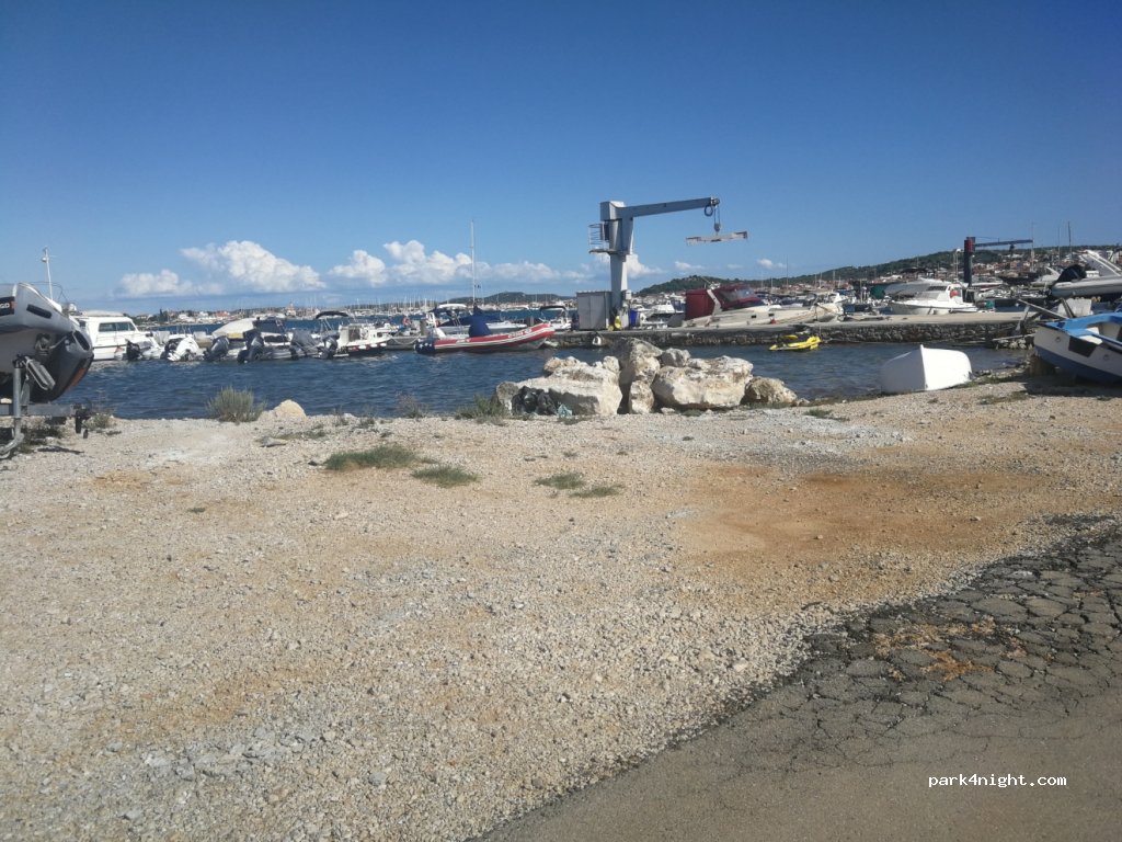 (22244) Murter - 25a Ulica Put Jersan — foto