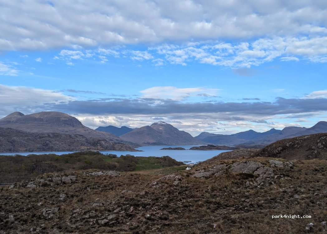 (IV54 8XH) Strathcarron - Unnamed Road — foto 2