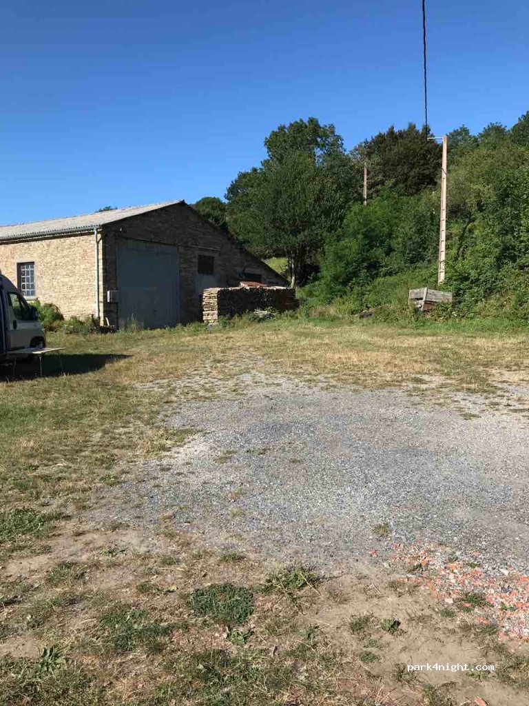 (81200) Mazamet - Unnamed Road — foto 2