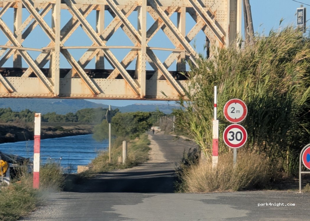 (11210) Port-la-Nouvelle - Unnamed Road — foto 4