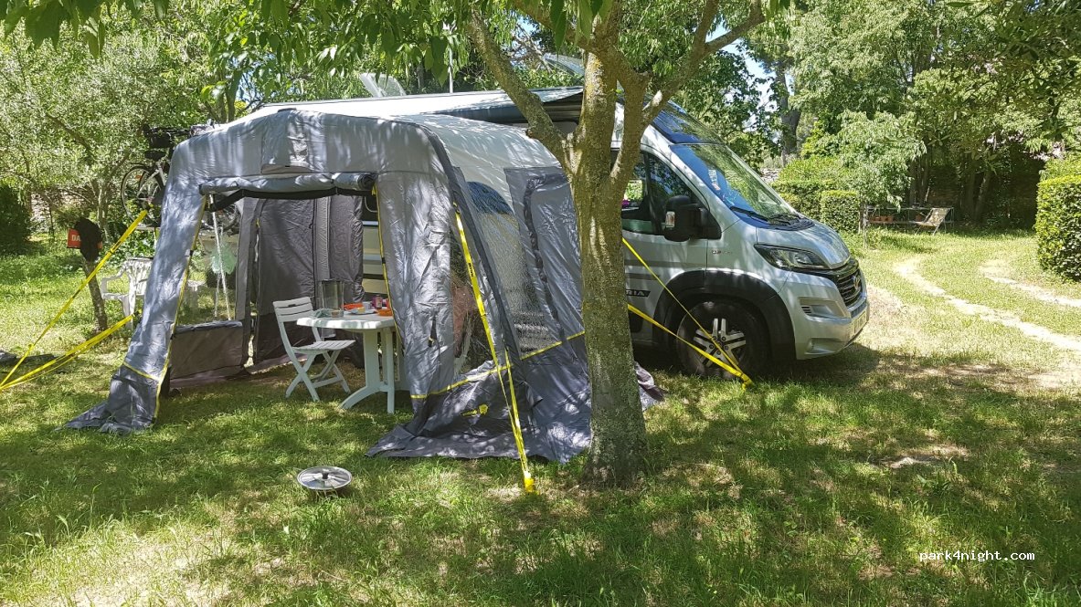 (30000) Nîmes - 1134 Chemin de Russan — foto 2