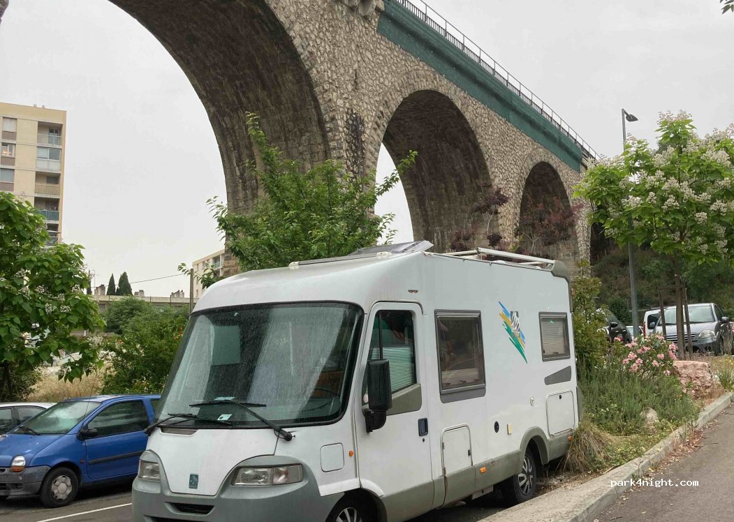 (13100) Aix-en-Provence - 41 Avenue Jean-Paul Coste — foto 2
