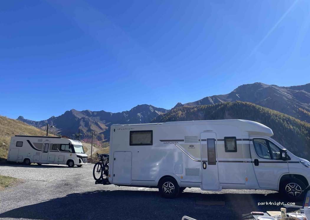 Aire de camping-car de Saint Véran — foto 5