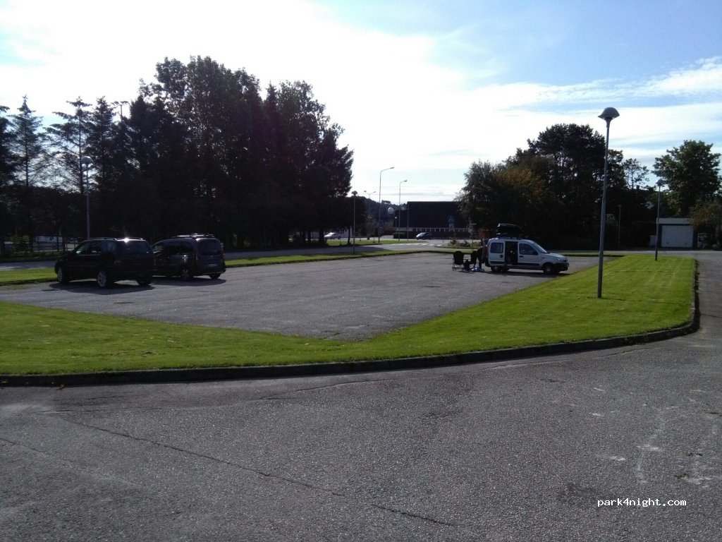 (4056) Tananger - Skoletunet /Einervegen — foto 2