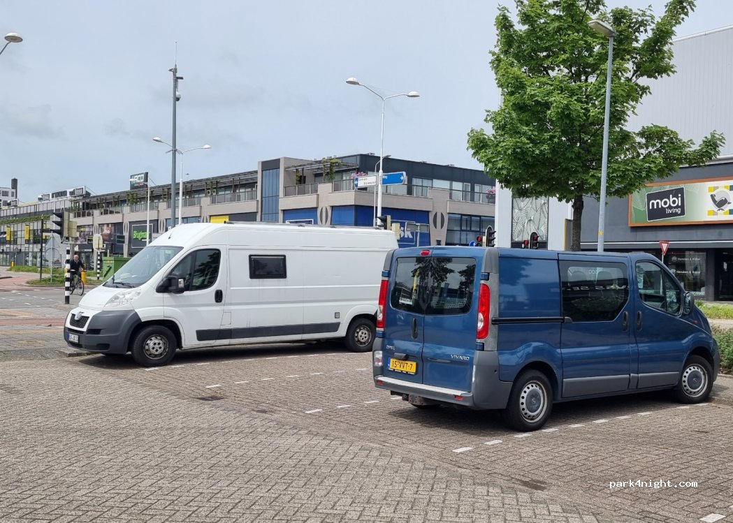 (1823 CP) Alkmaar - 6 Huiswaarderplein — foto 3