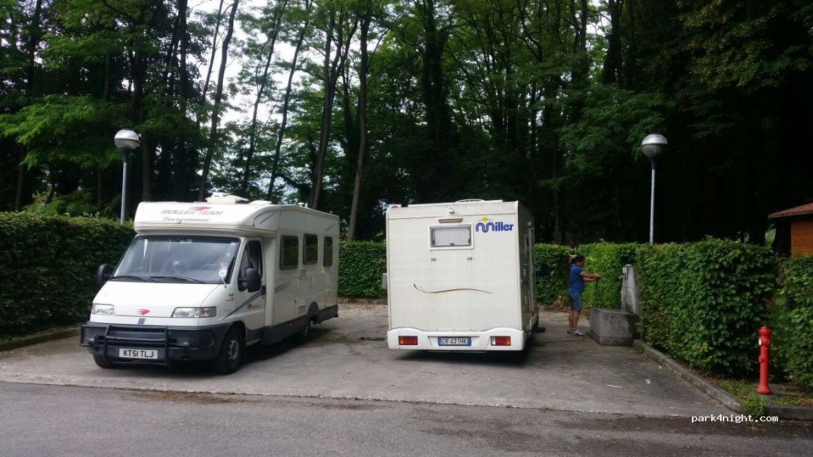 Area Sosta Camper Feltre — foto 2