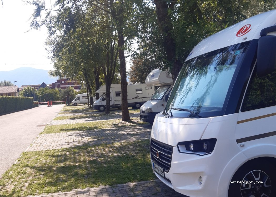 Area Sosta Camper Feltre — foto 3