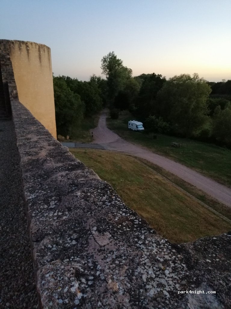 (03360) Ainay-le-Château - 1 Rue Creuse — foto