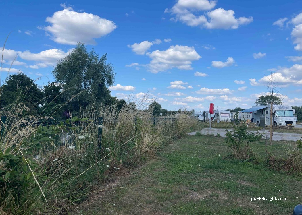 Aire de camping-car Aire-sur-la-Lys — foto 3
