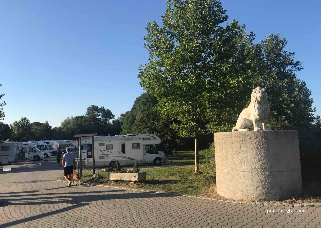 Wohnmobilpark Erding — foto