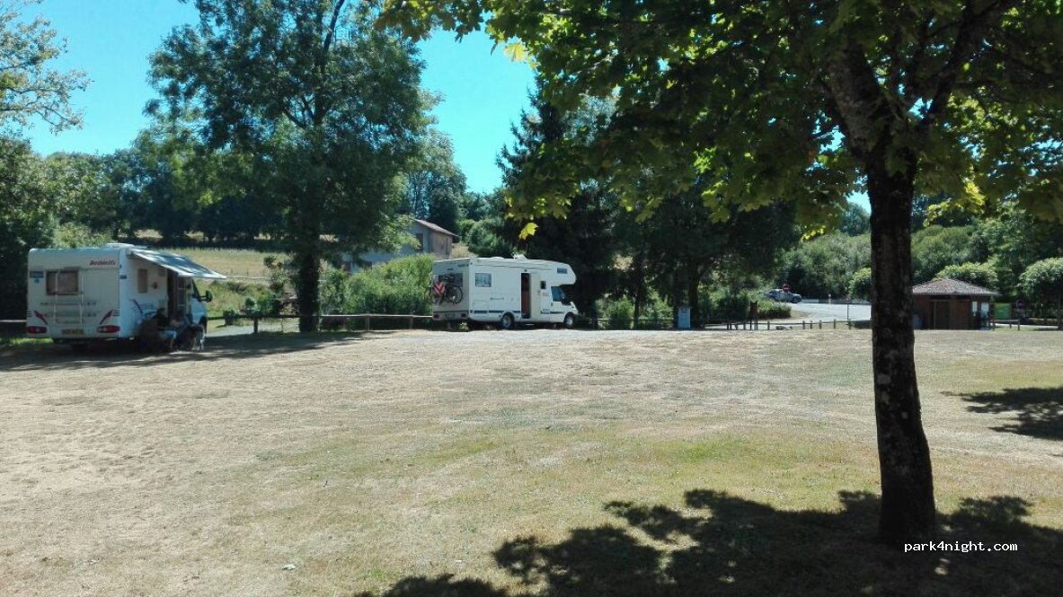 (87230) Pageas - Le Bourg Nord — foto
