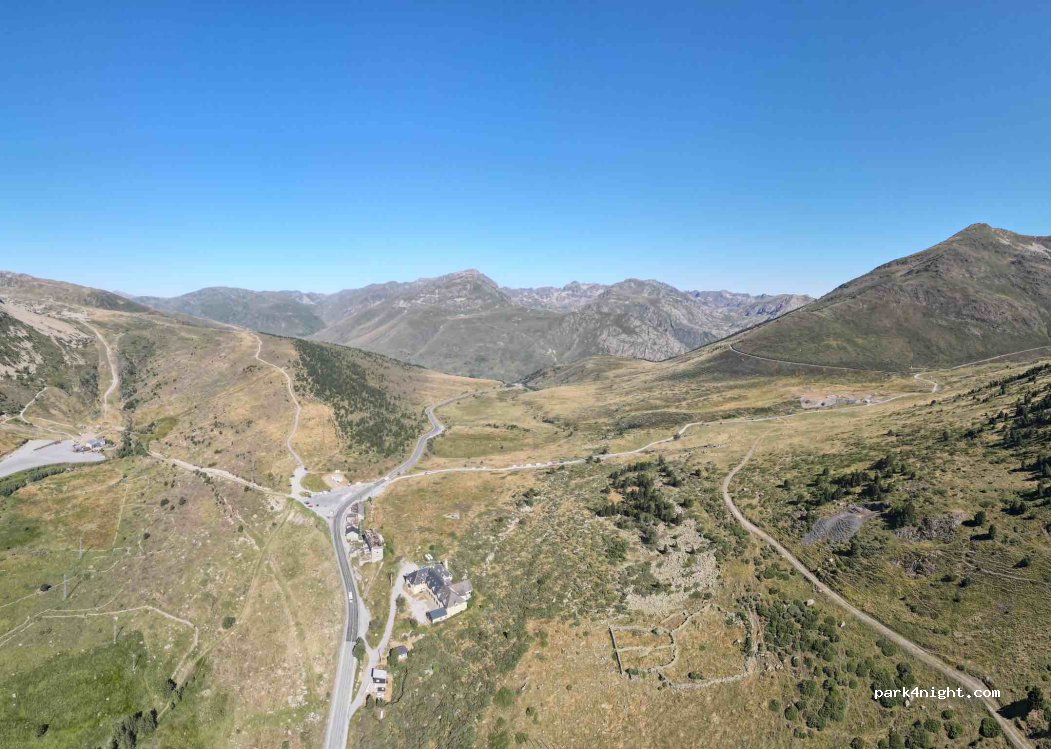 (66760) Porté-Puymorens - Chemin du Bas-Puymorens — foto 2