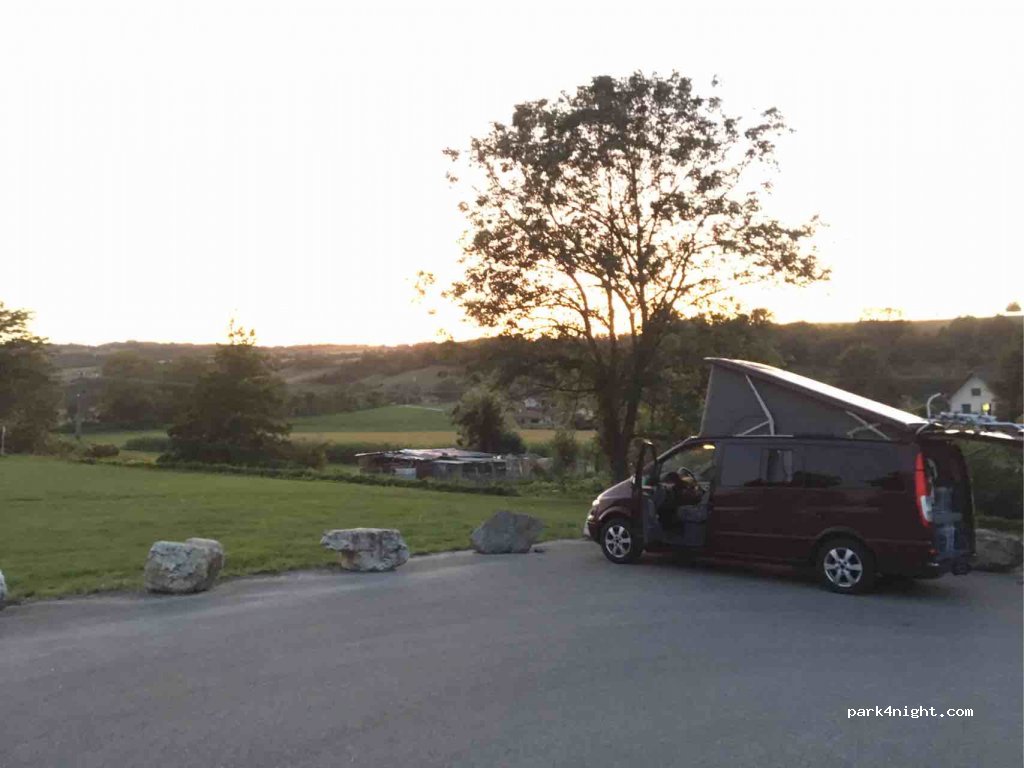 (38730) Virieu - 220 Rue du Gymnase — foto