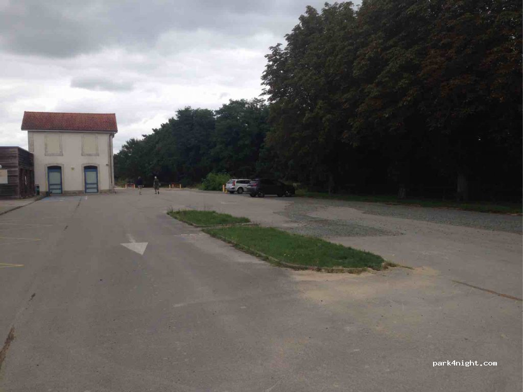 (79500) Melle - Avenue de la Gare — foto 2