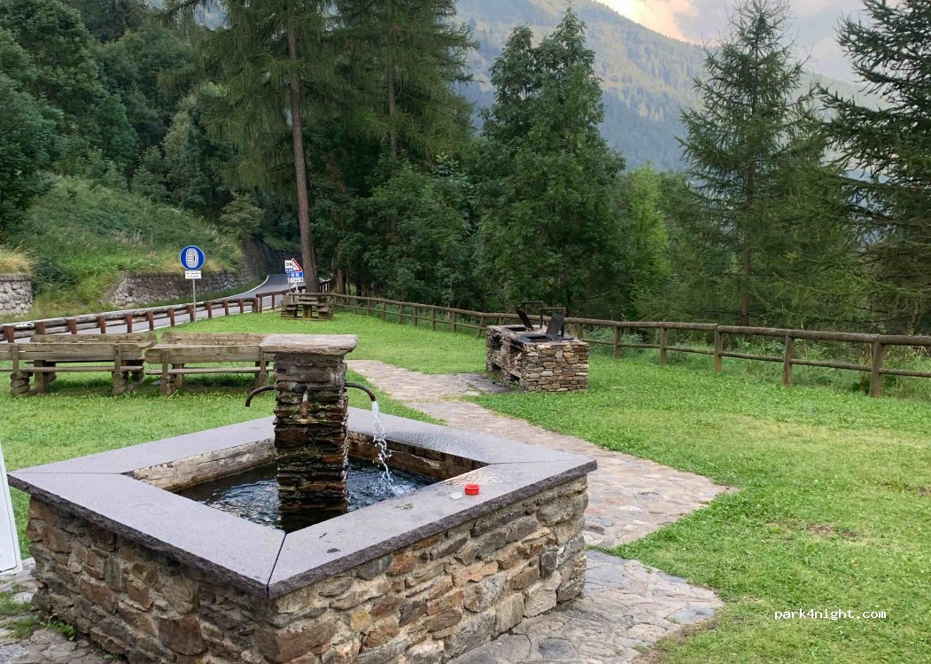 (25056) Pezzo - Via Statale del Passo Gavia — foto 2
