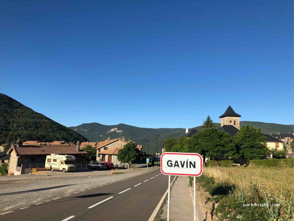 (22639) Gavín - 52 Calle Única — foto