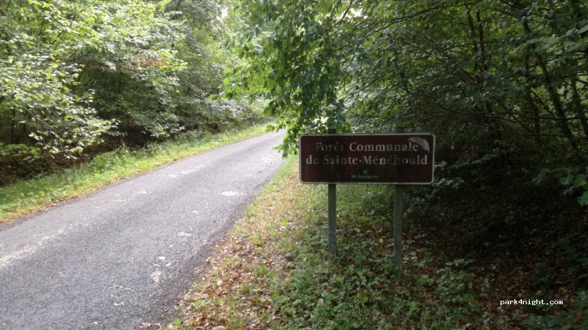 (51800) Sainte-Menehould - Unnamed Road — foto 3
