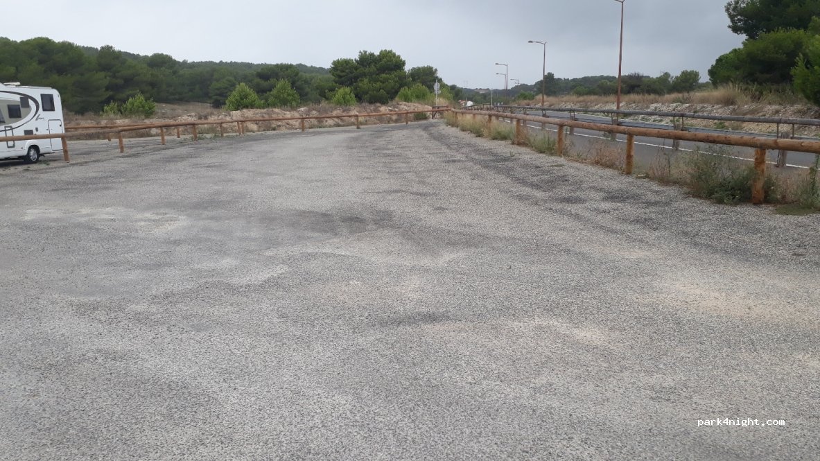 (13500) Martigues - Route de la Saulce — foto 2