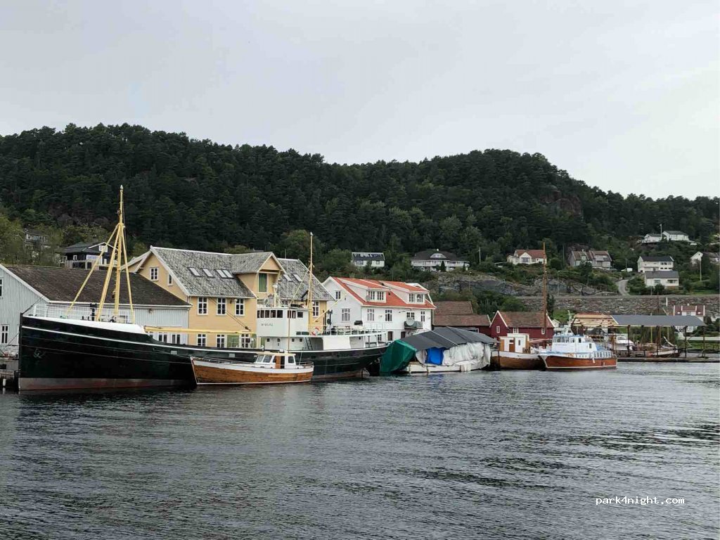 (5410)  - 157 Jensanesvegen — foto