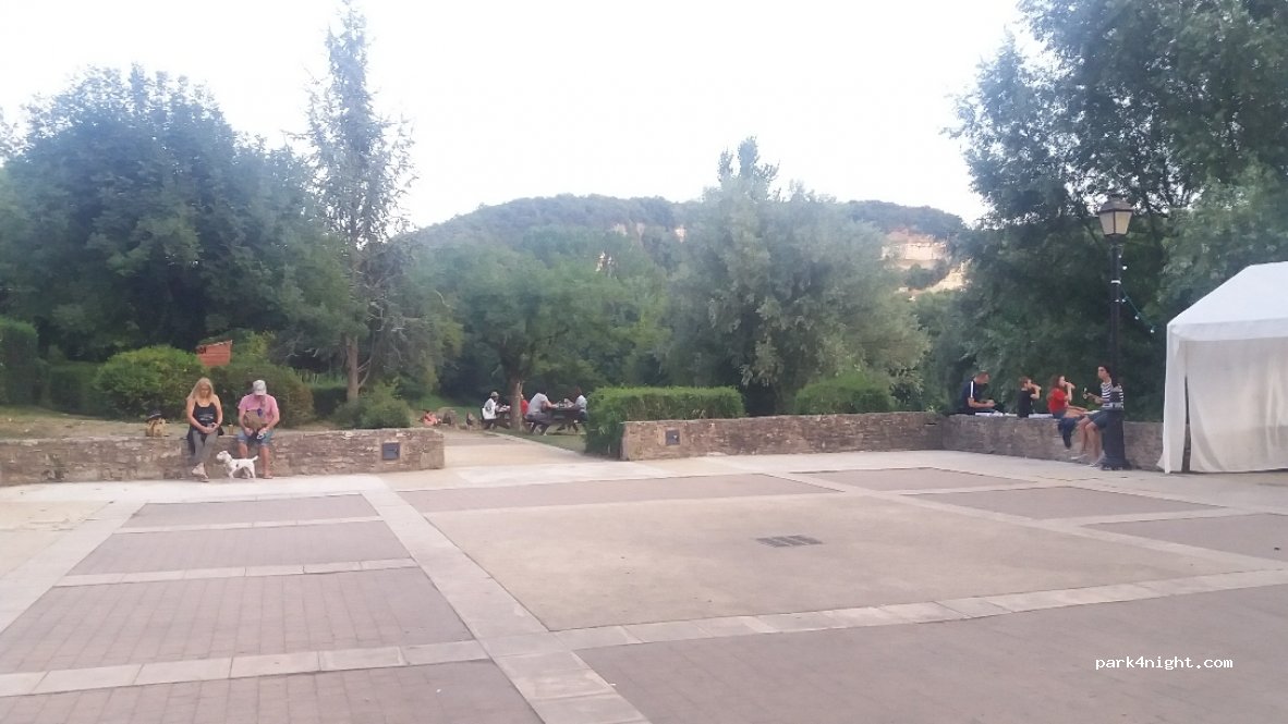 (24620) Les Eyzies-de-Tayac-Sireuil - 2 Promenade de la Vézère — foto 3