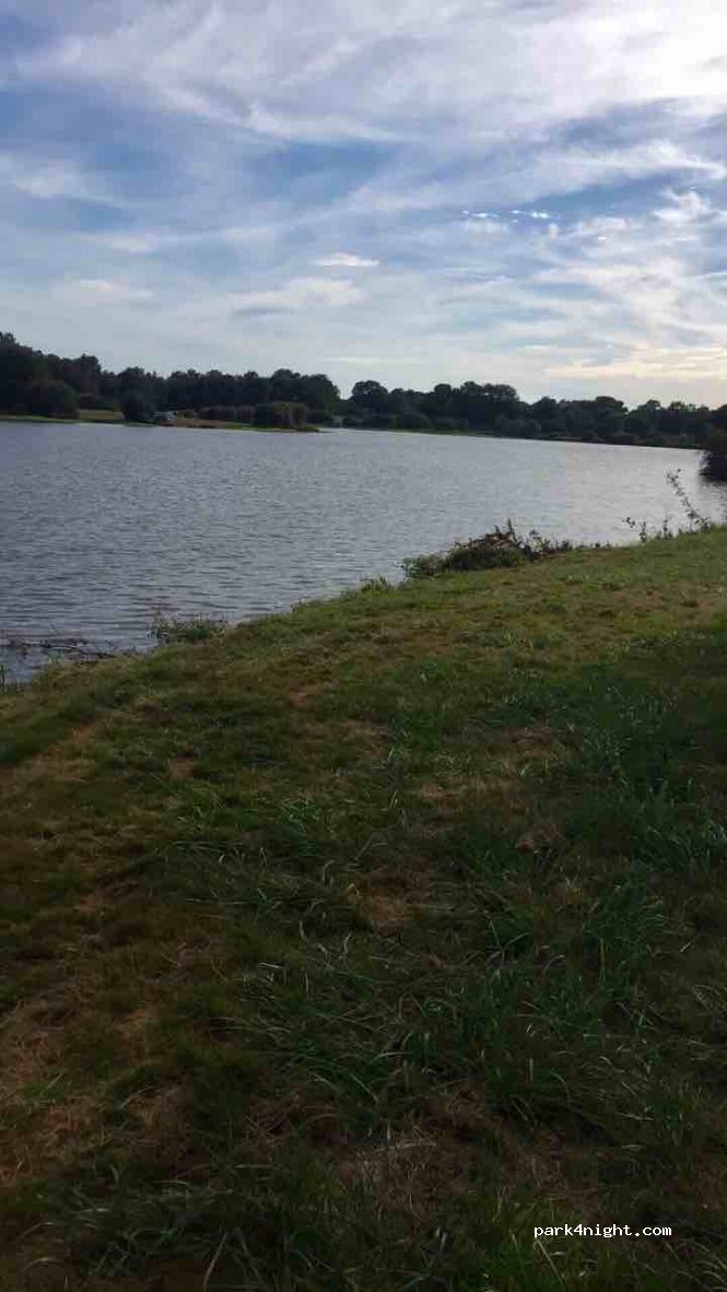 (16500) Abzac - Unnamed Road — foto 2