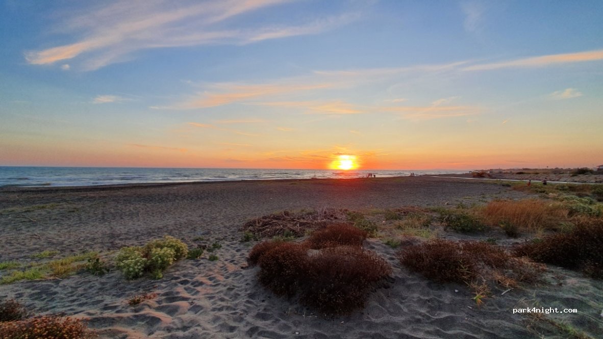 (01016) Tarquinia - Lungomare delle Nereidi — foto 2