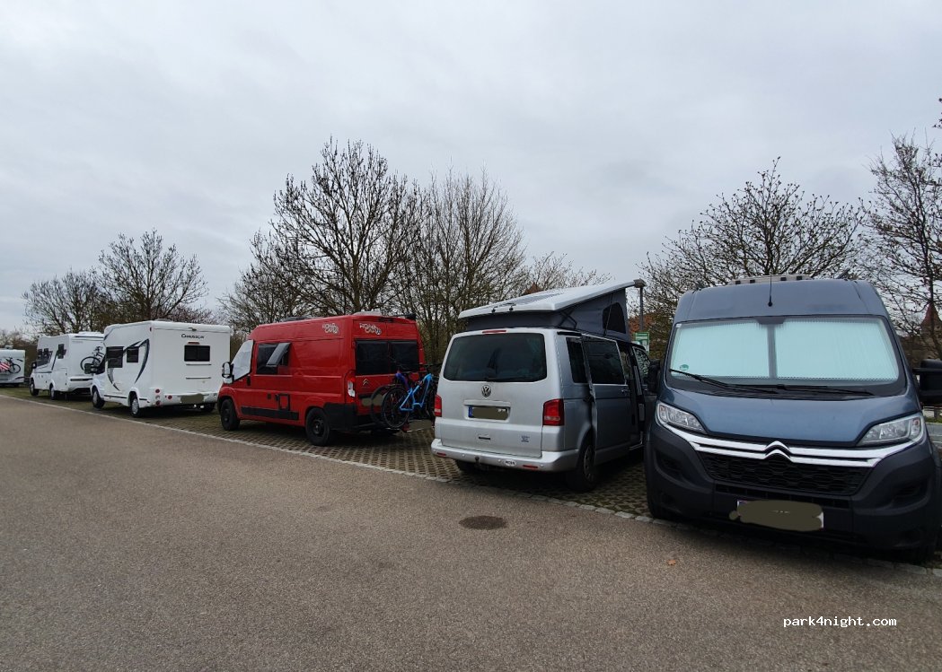 Wohnmobilstellplatz Rothenburg P2 — foto 2