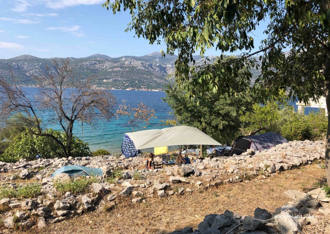 AUTO KAMP TRI ŽALA — foto