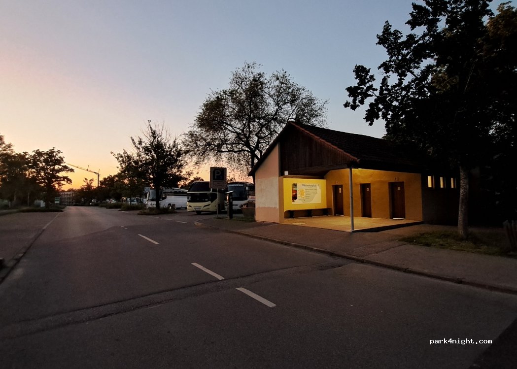 Wohnmobilstellplatz am Parkplatz P 3 in Rothenburg ob der Tauber — foto 5