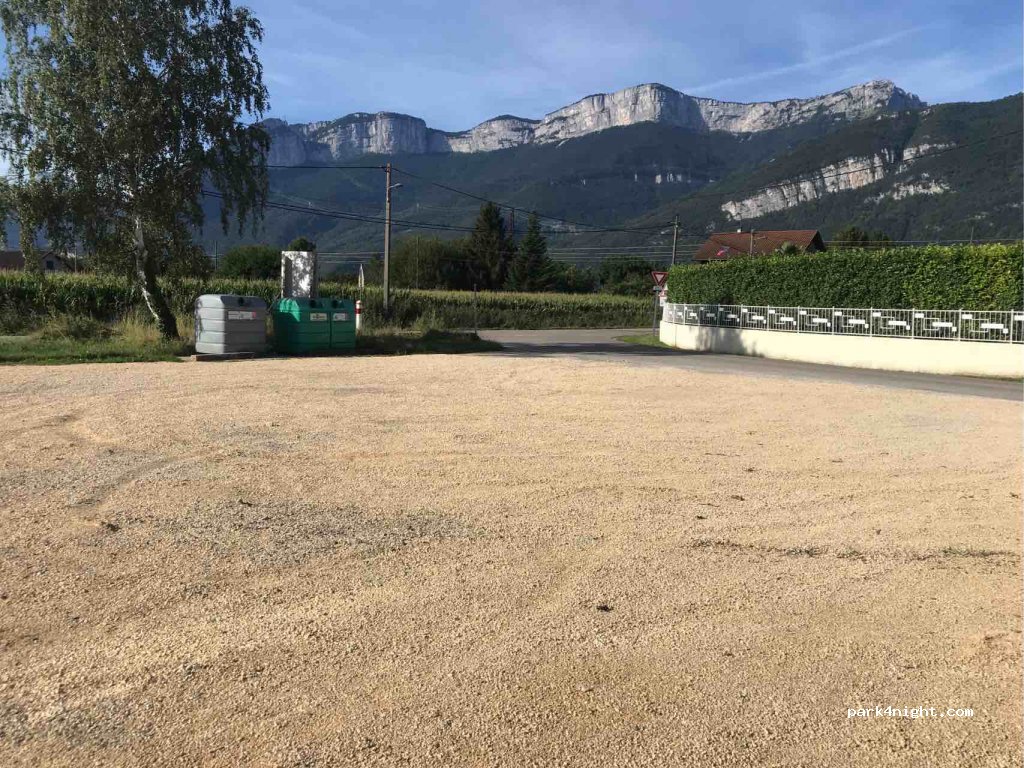 (38340) Voreppe - 574 Rue de Chassolière — foto