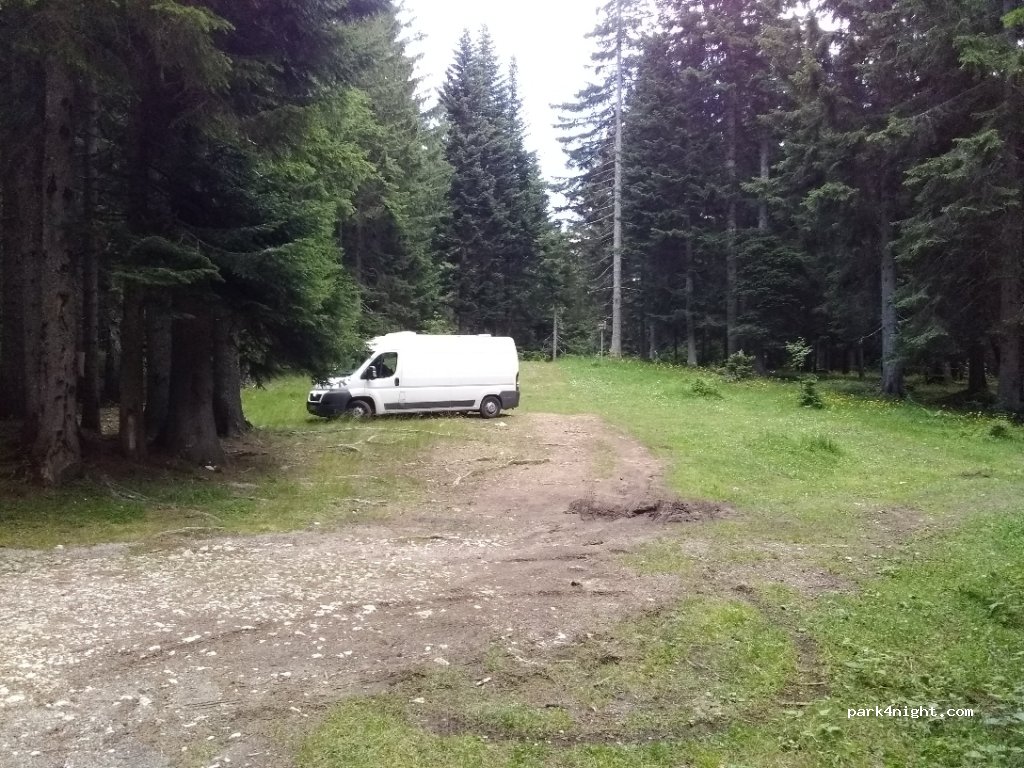 () Bosača - Unnamed Road — foto