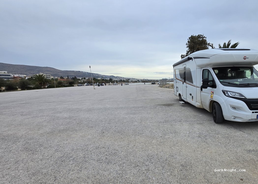 (166 75) Glifada - 20 Diadochou Pavlou — foto 2