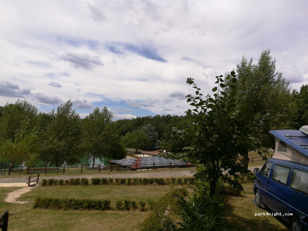 Agricampeggio Laghetto Basilone — foto