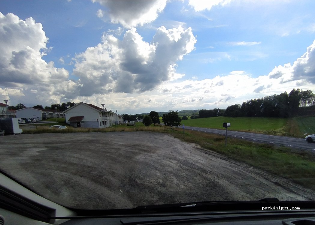 (457 51) Bullaren - 29 Maskrosvägen — foto 3