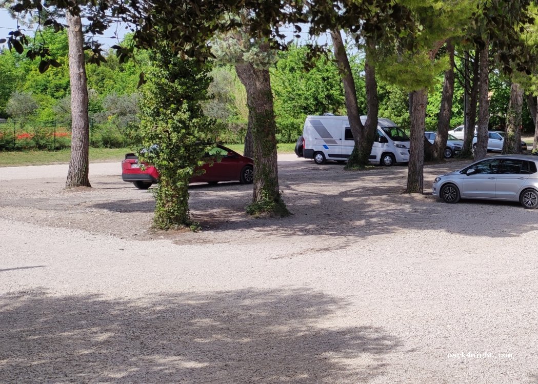 (84250) Le Thor - 192 Impasse des Sablières — foto
