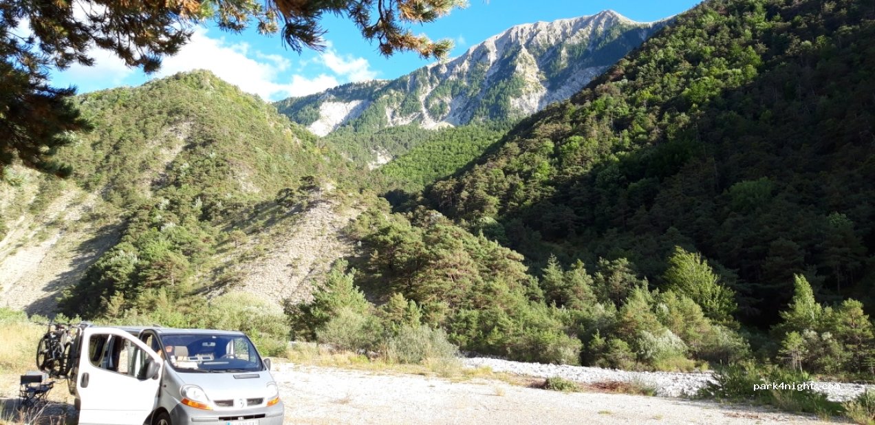 (04420) Prads-Haute-Bléone - Unnamed Road — foto 2