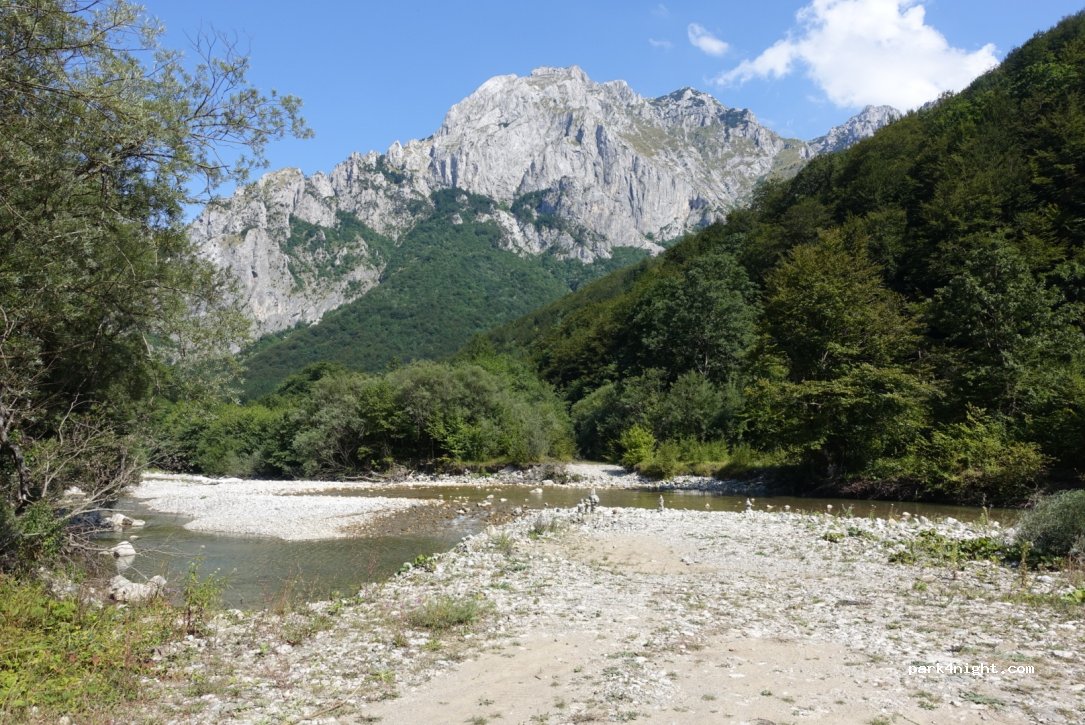 () Tjentište - M20 — foto