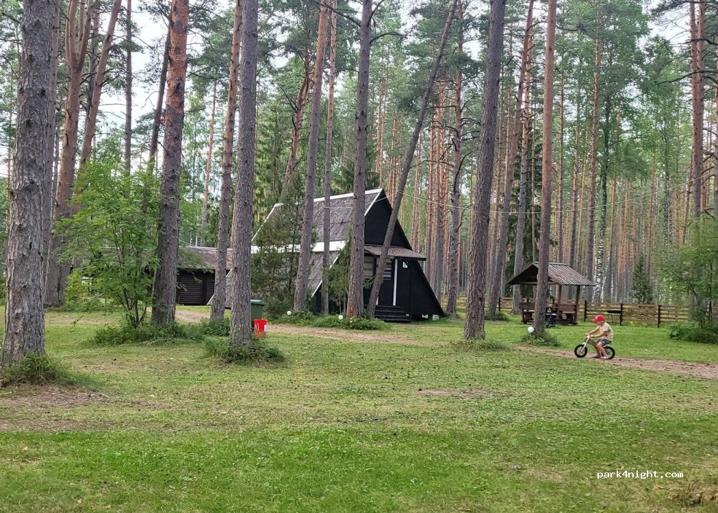 Kauksi telklaager ja kämpingud — foto 3