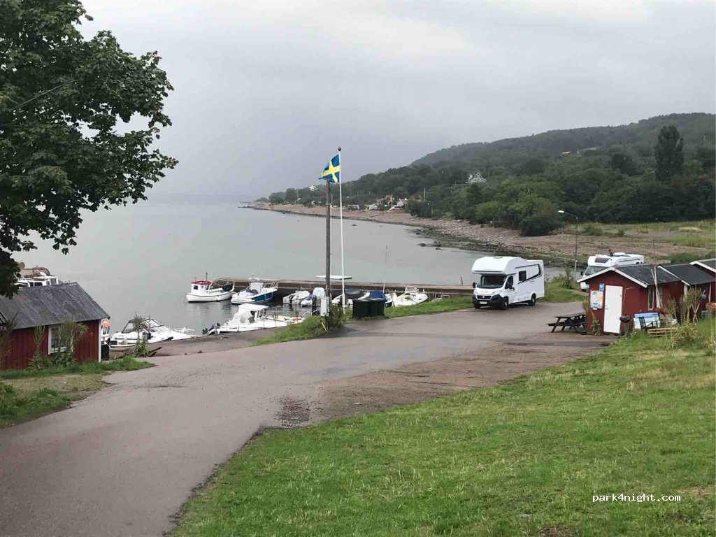 (269 91) Båstad - 4 Krossarevägen — foto