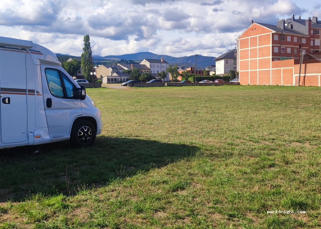 (24430) Vega de Espinareda - 8 Calle de la Conchera — foto 3