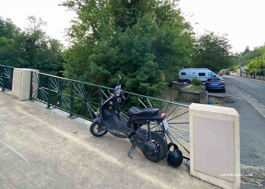 (86000) Poitiers - 123 Rue des 4 Roues — foto 2